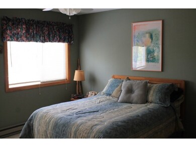 75 Manor Dr unit 75-6, Lincoln, NH 03251 - photo 4