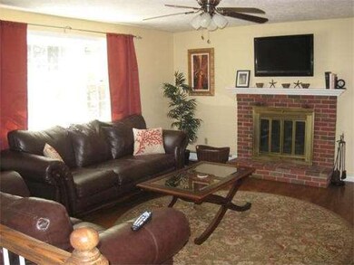 298 Gilbert St, Mansfield, MA 02048 - photo 3