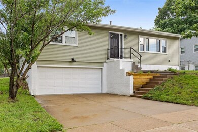 1642 19th St NW, Cedar Rapids, IA 52405 - photo 2