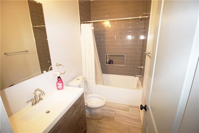 1225 Clouet St, New Orleans, LA 70117 - photo 7