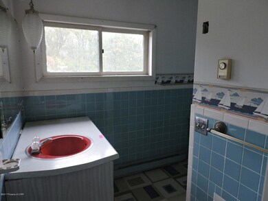 281 Lakeside Dr, Harveys Lake, PA 18618 - photo 5