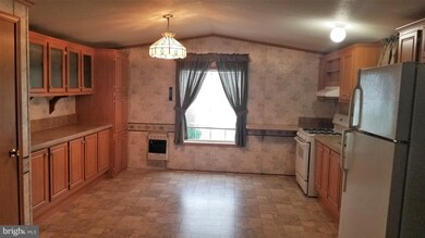 496 E Main St, Leacock-Leola-bareville, PA 17540 - photo 6