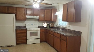 7219 Sheila Turn, Clinton, MD 20735 - photo 5