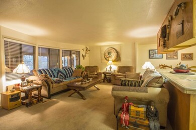 LIVING ROOM 3