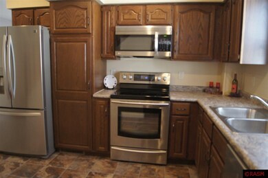 126 N Payne St, New Ulm, MN 56073 - photo 4