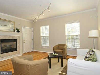 1608 Hunting Creek Dr unit A, Alexandria, VA 22314 - photo 3