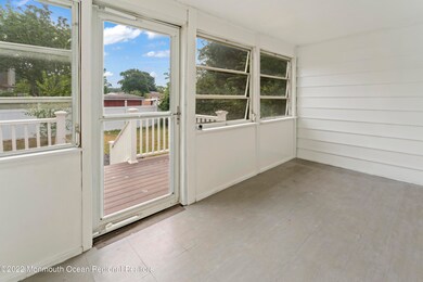 1st fl. Side porch entrance