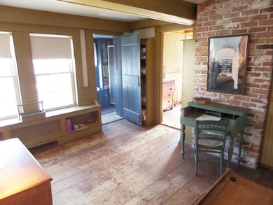 28 Rogers St, Dover, NH 03820 - photo 5