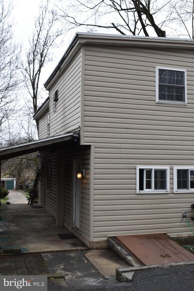 3005 Centre Ave, Reading, PA 19605 - photo 2