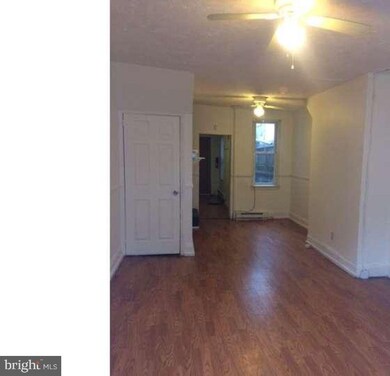 619 Mulberry St, Reading, PA 19604 - photo 2