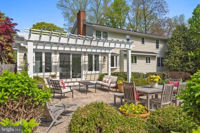 123 E Lake Dr, Annapolis, MD 21403 - photo 4