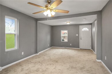 4615 SW 2nd St, Des Moines, IA 50315 - photo 3