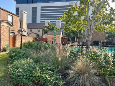 1201 Mcduffie St unit 173, Houston, TX 77019 - photo 2