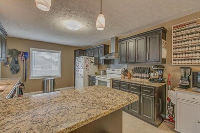 Gorgeous Kitchen with plenty of cabinet space