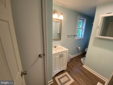 906 Point Pleasant Rd, Glen Burnie, MD 21060 - photo 4