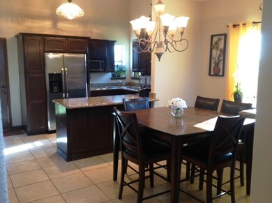 611 Cowbird Cove Ct, Laredo, TX 78045 - photo 4