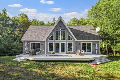 5 Midway Lane, Freeport