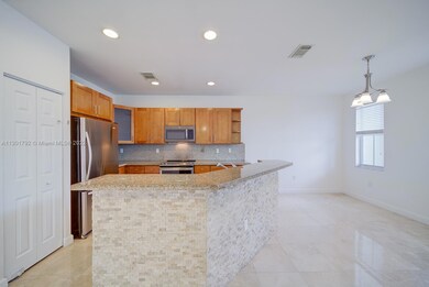 7508 NW 107th Place, Doral, FL 33178 - photo 6