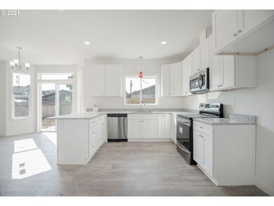 1240 33rd Ave, Longview, WA 98632 - photo 3