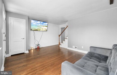 502 Lucia Ave, Baltimore, MD 21229 - photo 4