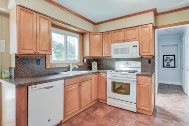 19 Juniper Place, Colts Neck, NJ 07722 - photo 4