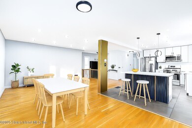 281 Arlene St, Staten Island, NY 10314 - photo 5