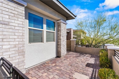 12508 Point Sierra St, Las Vegas, NV 89138 - photo 4