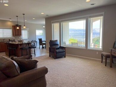 429 Summit Ridge Dr, the Dalles, OR 97058 - photo 5