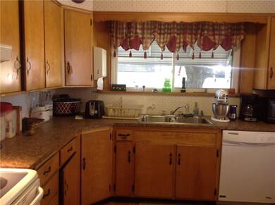 563 S Oakland Ave, Sharon, PA 16146 - photo 7