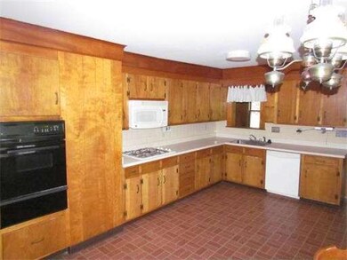 57 Hartwell Rd, Bedford, MA 01730 - photo 2