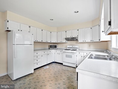 12407 Connecticut Ave, Silver Spring, MD 20906 - photo 2