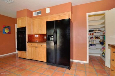 Kitchen-Walk in Pantry