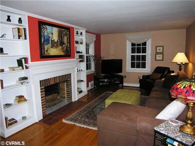 Living Room - Pretty living room with wood floors,