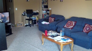 103 Gretta Ct, Warner Robins, GA 31088 - photo 2