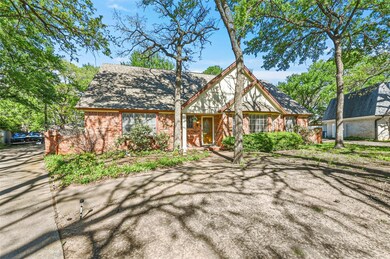 1000 Cherry Ct, Hurst, TX 76053 - photo 2