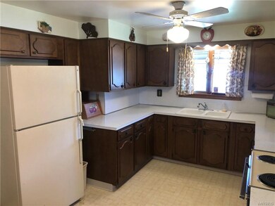 545 15th St, Niagara Falls, NY 14301 - photo 6