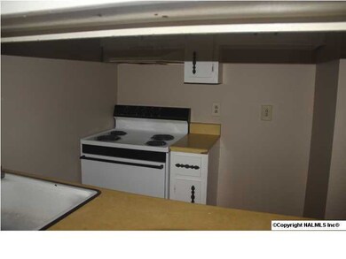 4401 Patton Rd SW unit 7, Huntsville, AL 35805 - photo 3