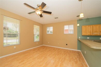 6208 Moorefield Ln, Zephyrhills, FL 33542 - photo 3