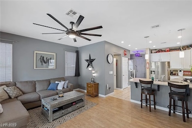 9852 Altadena St, Las Vegas, NV 89183 - photo 2