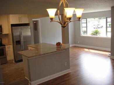 2117 Saul Dr, Jacksonville, FL 32216 - photo 5