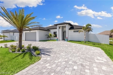 404 Chiquita Blvd N, Fort Myers, FL 33993 - photo 3