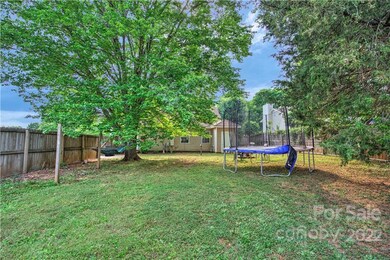602 Pebblestone Ct, Statesville, NC 28625 - photo 6