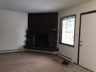 5605 Renee Cir unit B, Anchorage, AK 99504 - photo 2