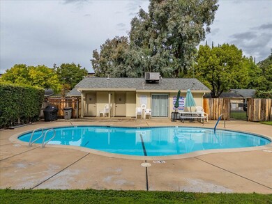 1818 Del Mar Ave, Redding, CA 96003 - photo 3