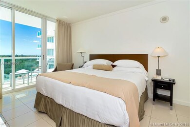 2889 Mcfarlane Rd unit 904, Miami, FL 33133 - photo 4