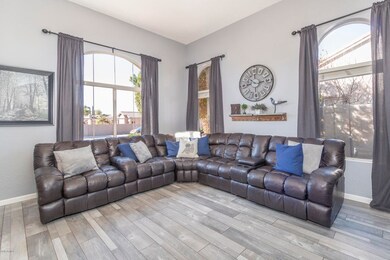 4) LIVING ROOM