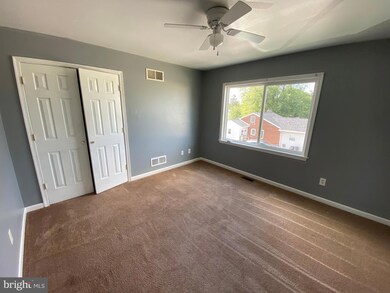 59 Maple St unit B, Gettysburg, PA 17325 - photo 5