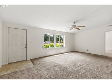 41945 Holden Creek Ln, Springfield, OR 97478 - photo 6