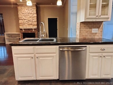 5607 Cooper Ct, Bartlesville, OK 74006 - photo 7