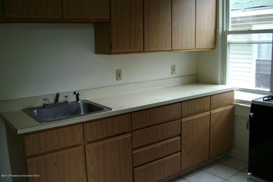 1322 Ash St, Scranton, PA 18510 - photo 3